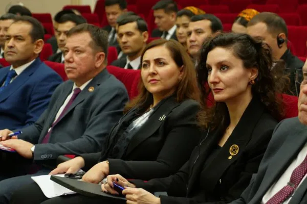 Türkmenistan Yüksek Mahkemesi Bünyesinde Uzmanlaşmış Aile Mahkemesi Sisteminin Geliştirilmesine Yönelik Eğitim Programına Katılım Sağlanmıştır. (1)
